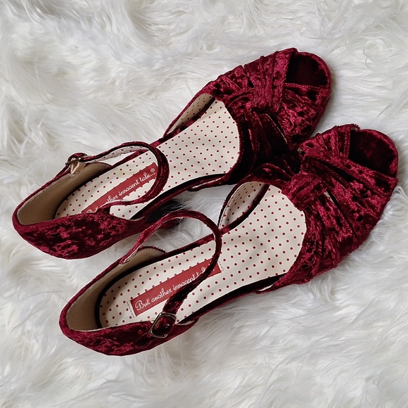 But another innocent tale velvet,wine colored heels - Picture 11 of 11